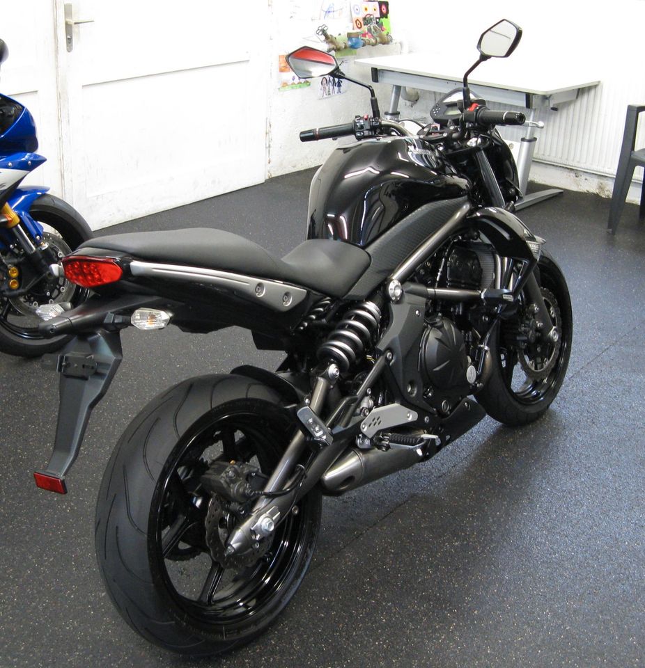 ER6N