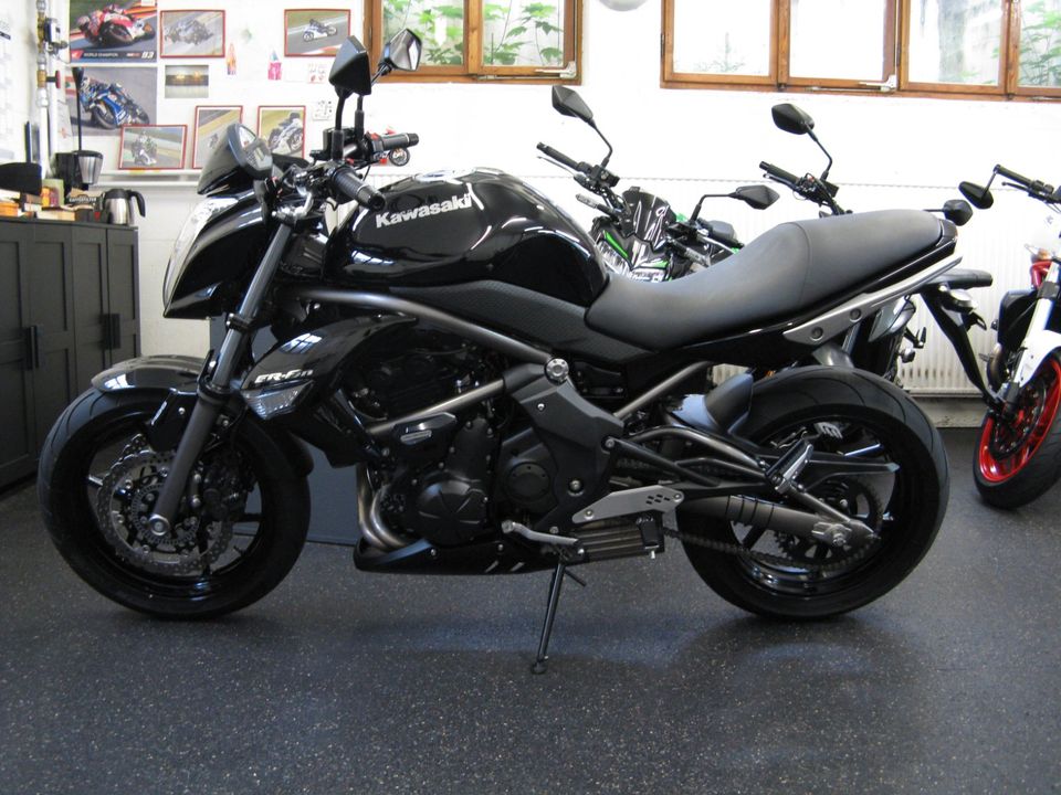 ER6N