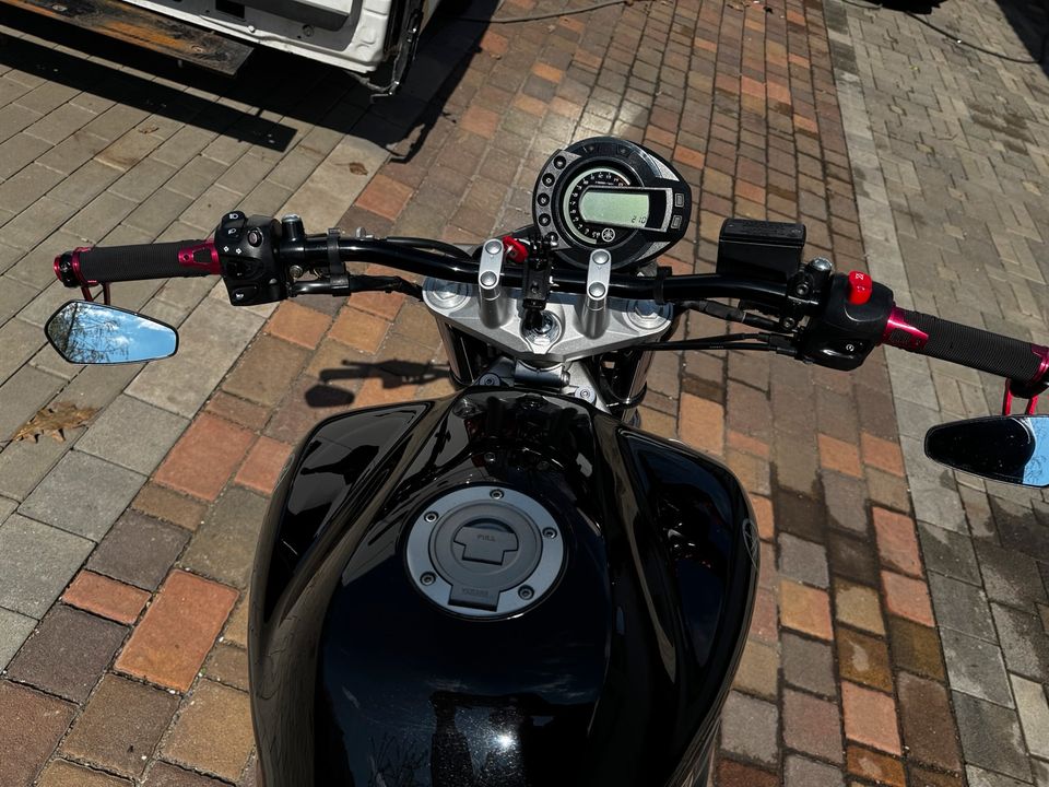 YAMAHA