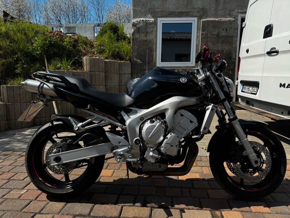 YAMAHA