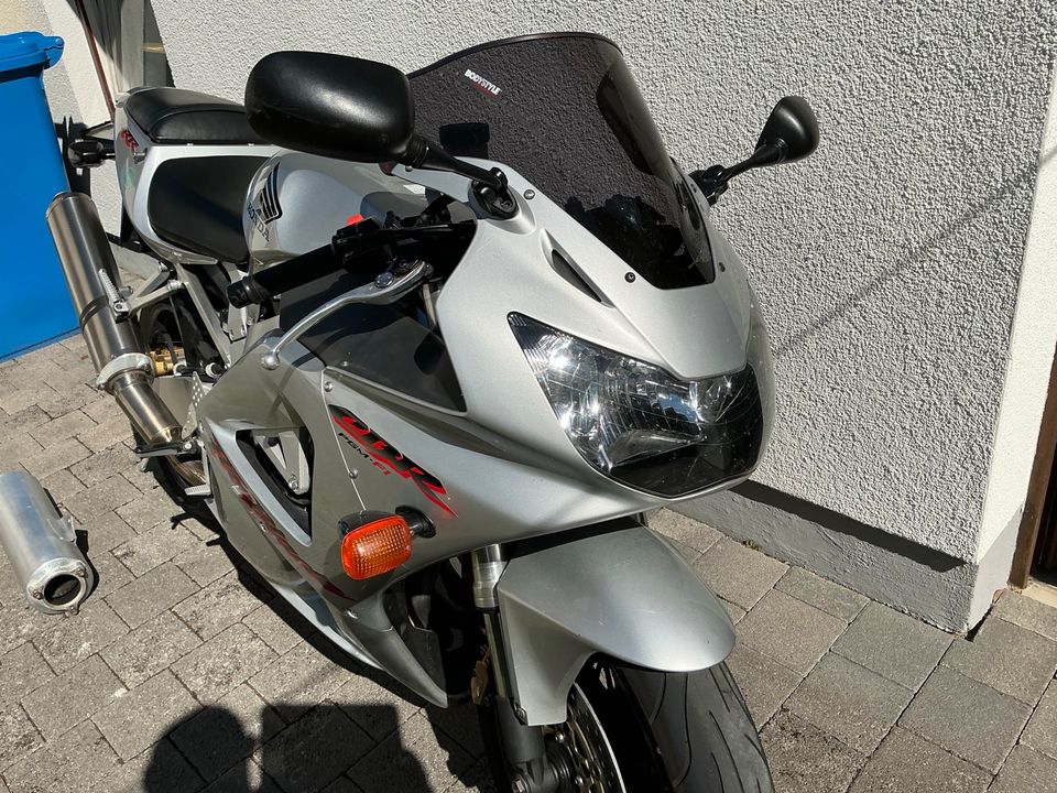 CBR900RR