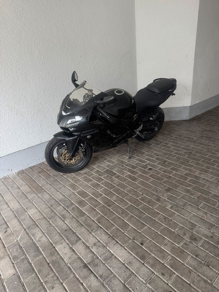 KAWASAKI