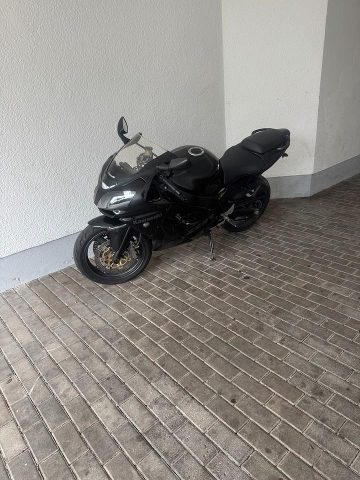 KAWASAKI