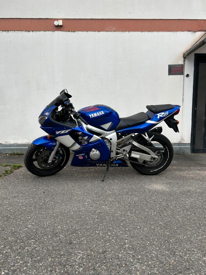 YAMAHA