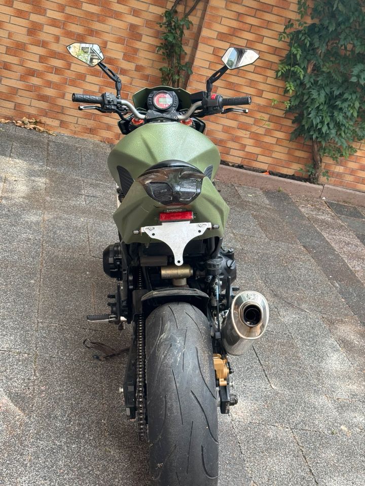 Kawasaki.