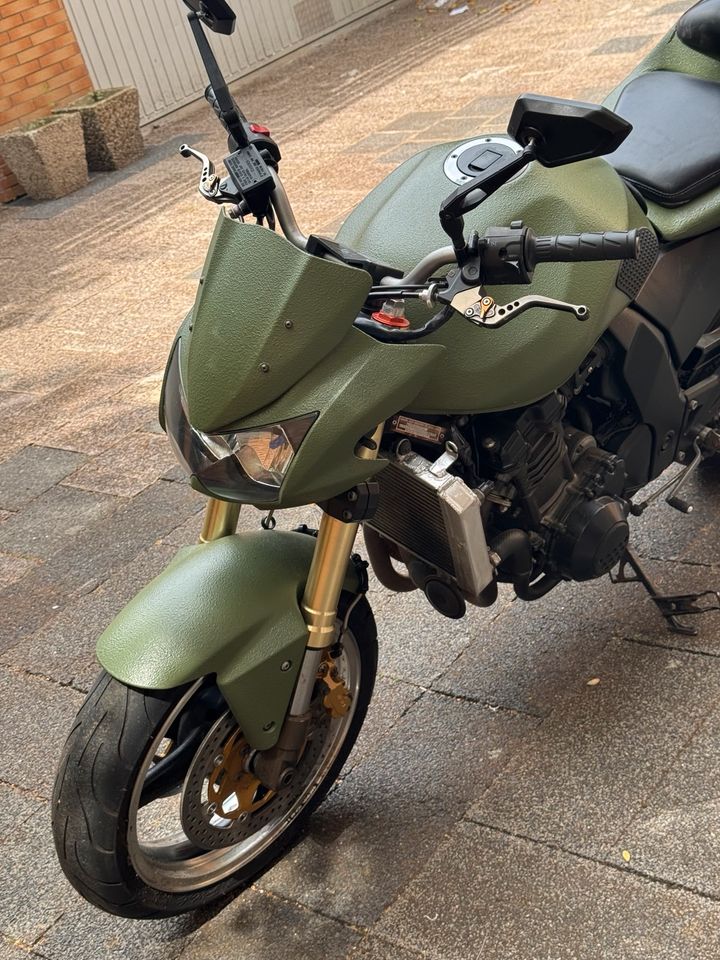 Kawasaki.