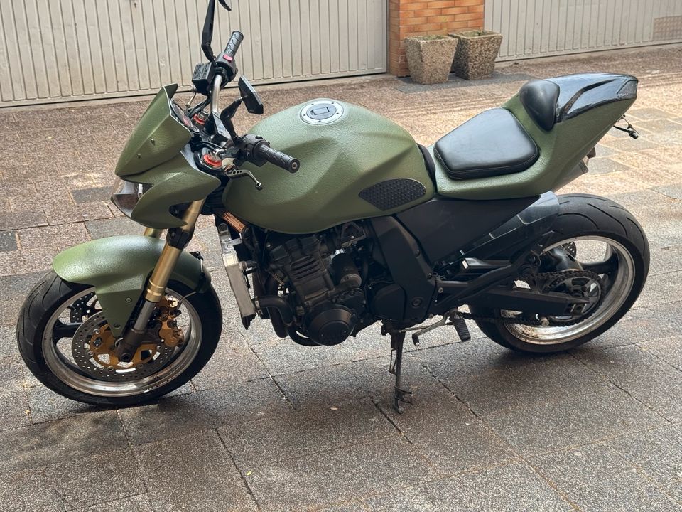 Kawasaki.
