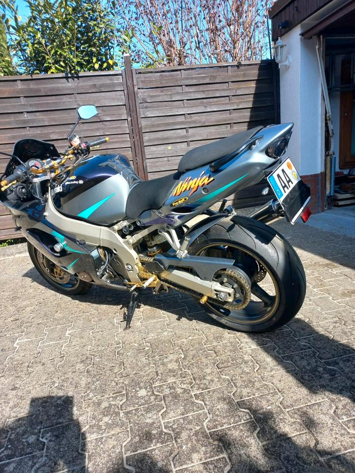Kawasaki7X9R
